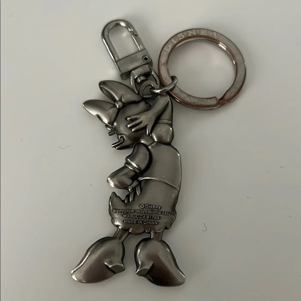 Disney Silver Daisy Keychain - Picture 2 of 2